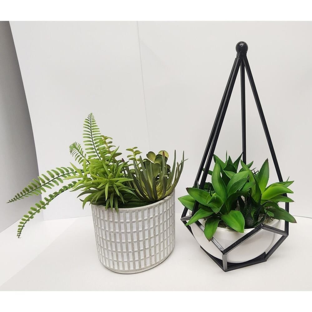 2pc Decorative Geometric Diamond-Shaped Metal Frame Artificial Indoor Plants